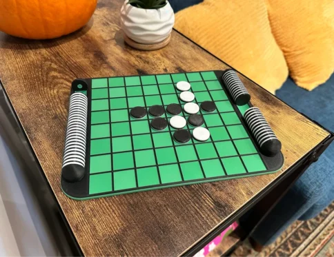 2 Player Othell reversi game (6+ years)